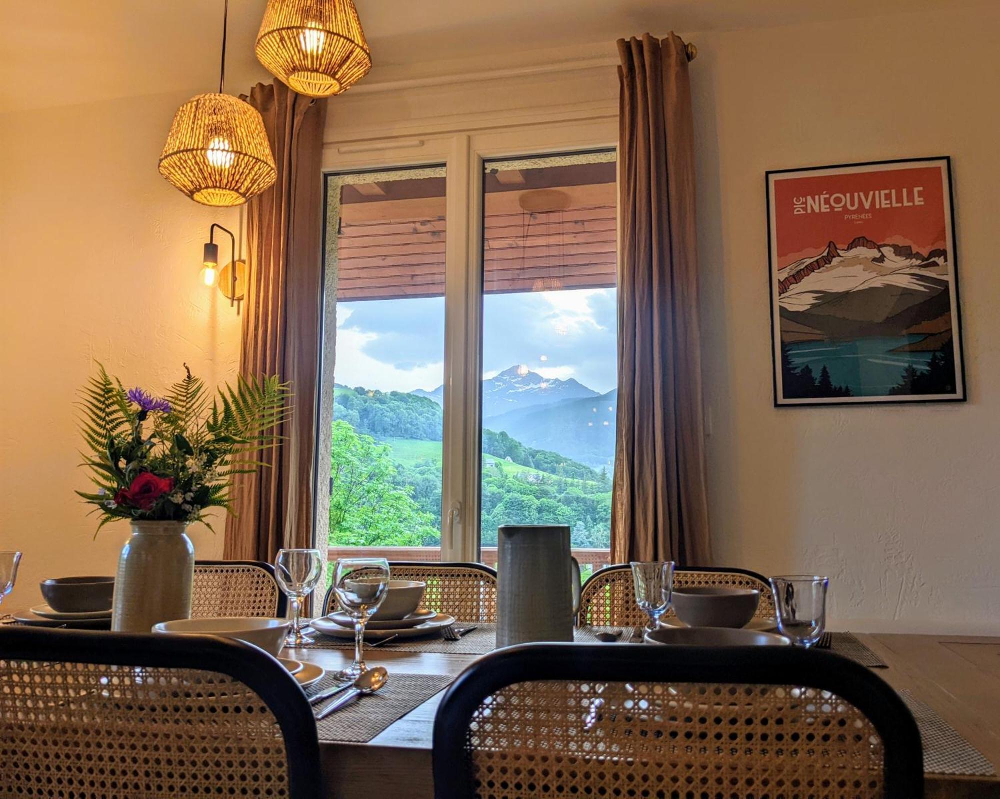 La Bigourdane Grand Gite Confortable & Spa Campan Dış mekan fotoğraf